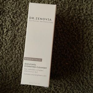 Dr.Zenovia Bakuchiol Hydrating cleanser